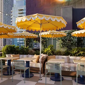 **** Hotell Arlo Nomad USA
